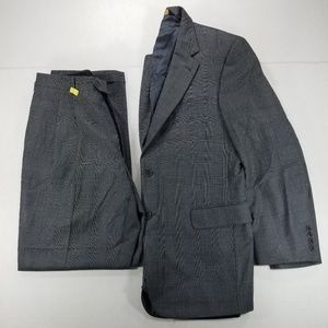 Jos A Bank Signature Gold 2pc suit - Gray 42Reg